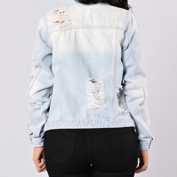 Iconic Denim Jacket - Light - Picture 4 of 4